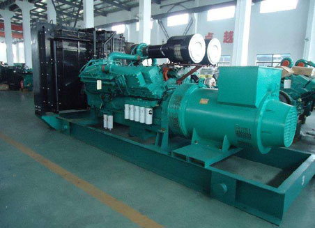张沟镇800kw康明斯柴油发电机组
